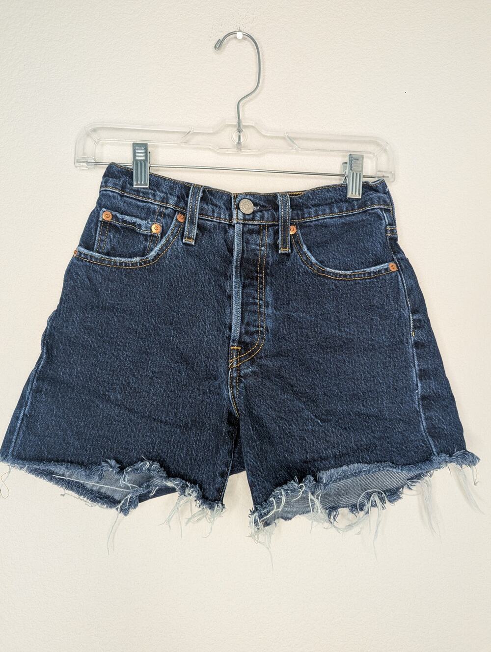 Levi's Women's 501 Dark Wash Denim Shorts 24 Distressed Raw Hem Daisy Duke Rodeo